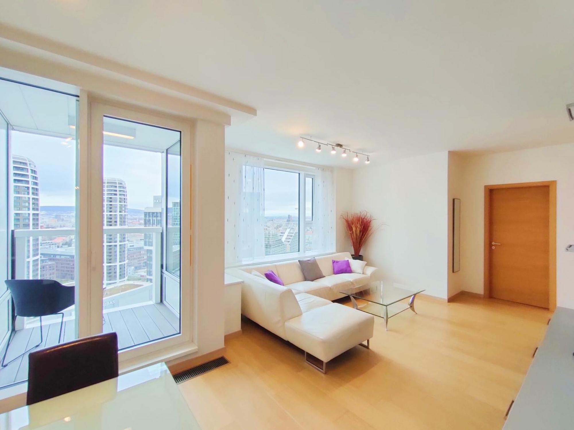 Sag Romantic 22 Floor Panorama City Free Parking Free Wifi Bratislava Esterno foto